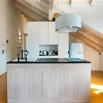 Guestready - A Nest With A Twist *